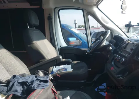 2019 Ram Promaster 1500 Low Roof 136 Wb из США, поврежденный, VIN 3C6TRVAG7KE559493